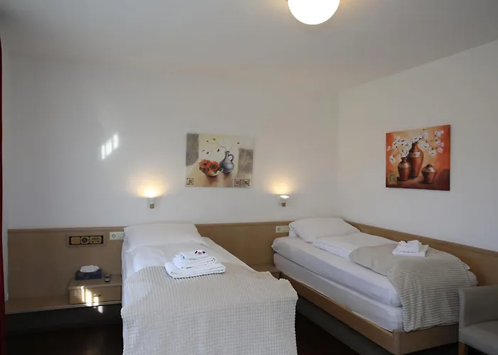 Garni Alte Post Hotel 3*